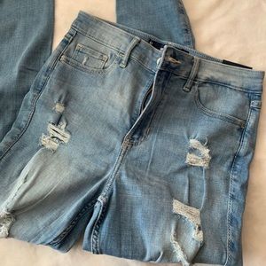 Brand new hollister ripped skinny jeans
